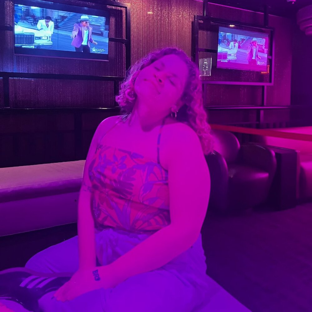 Meet your Posher, Emma